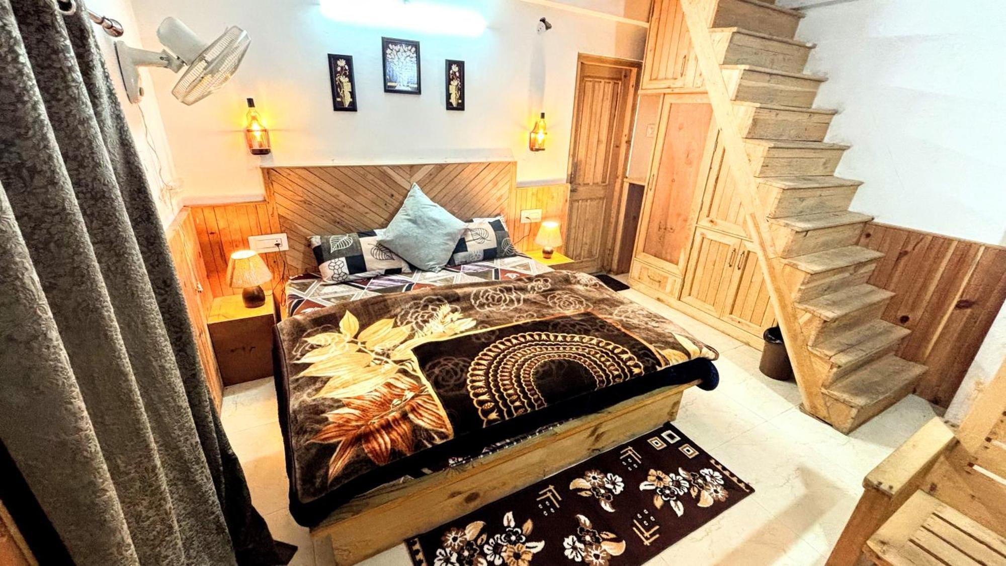Jumboz Cabin Kasol Buitenkant foto