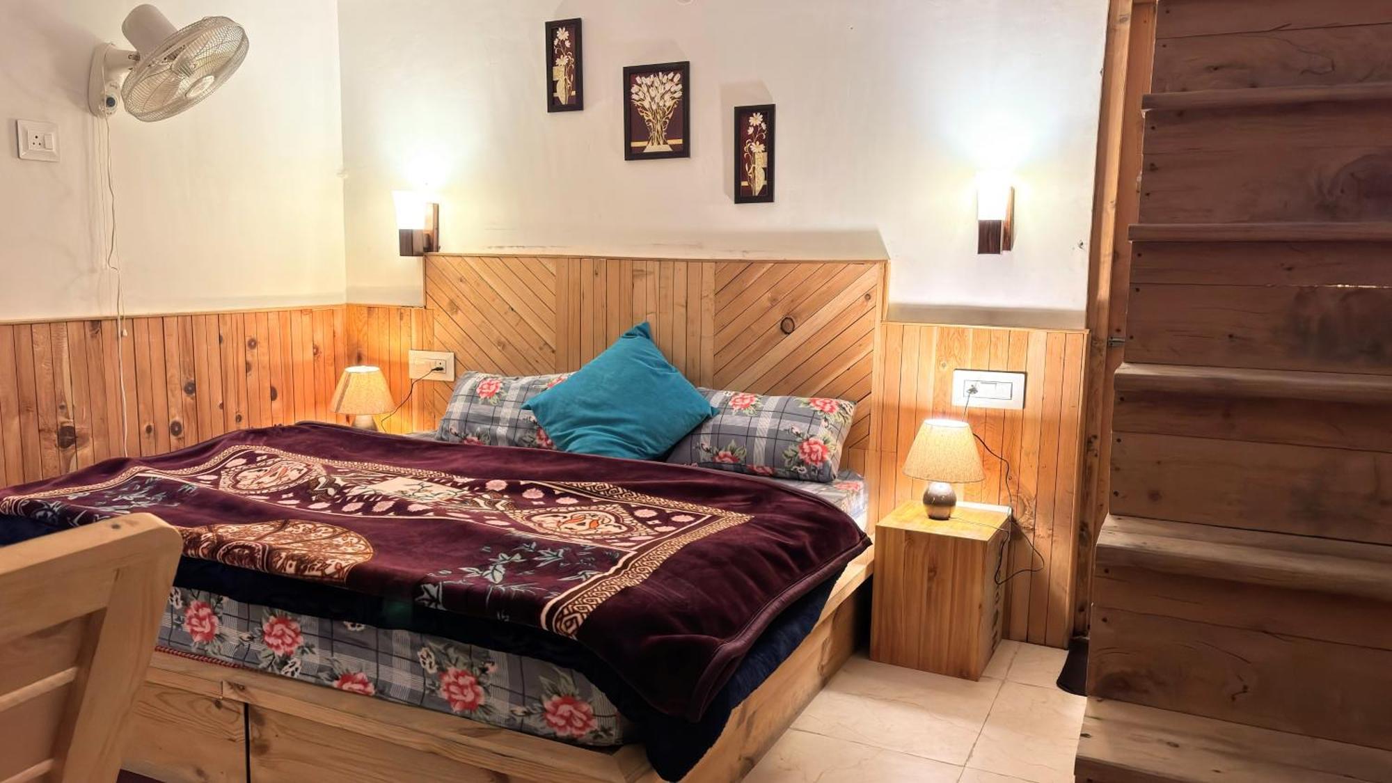 Jumboz Cabin Kasol Buitenkant foto