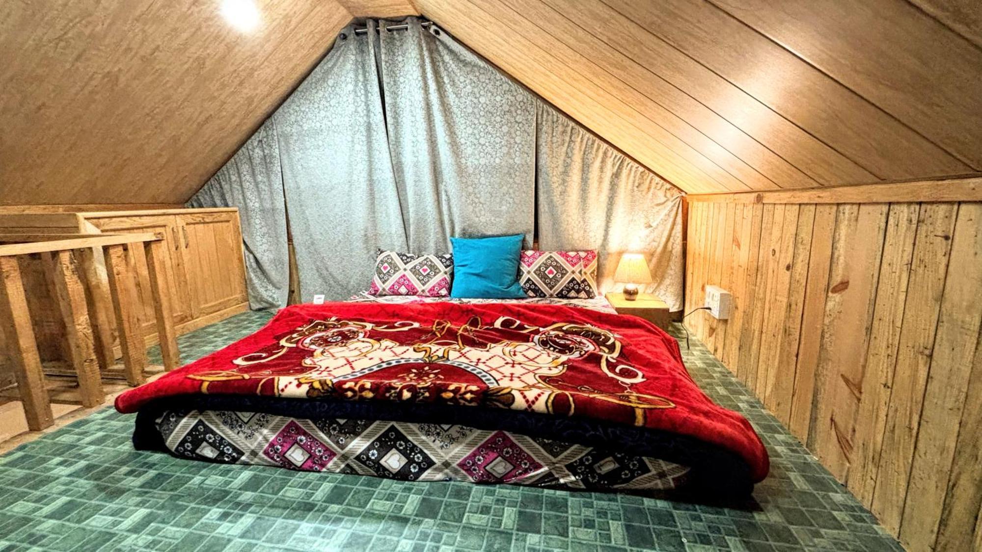 Jumboz Cabin Kasol Buitenkant foto